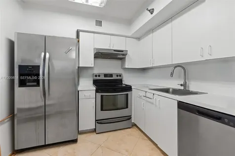 3300 NE 191st Street Aventura FL 33180