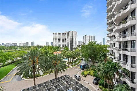 3300 NE 191st Street Aventura FL 33180