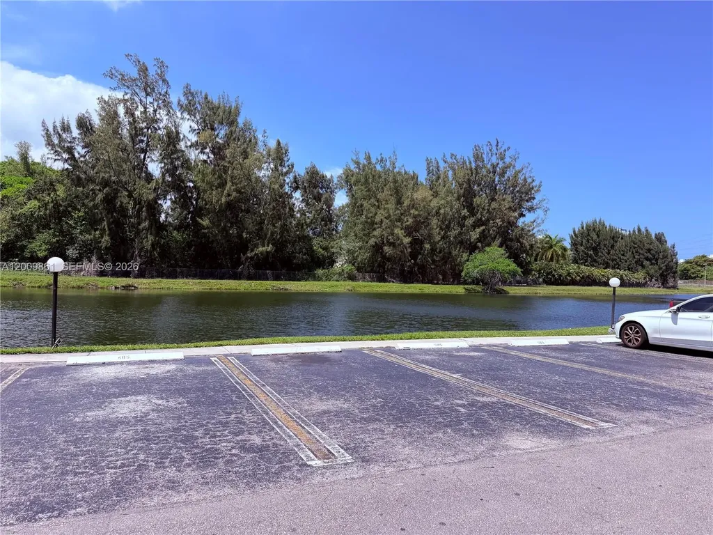 16465 NE 22nd Avenue North Miami Beach FL 33160