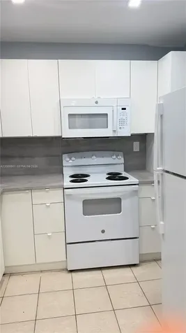 16465 NE 22nd Avenue North Miami Beach FL 33160