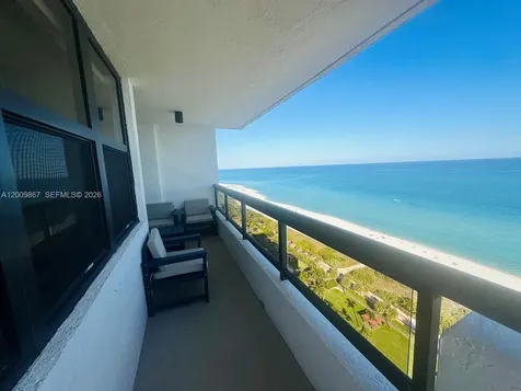 2555 Collins Avenue Miami Beach FL 33140