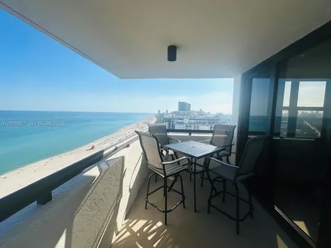 2555 Collins Avenue Miami Beach FL 33140