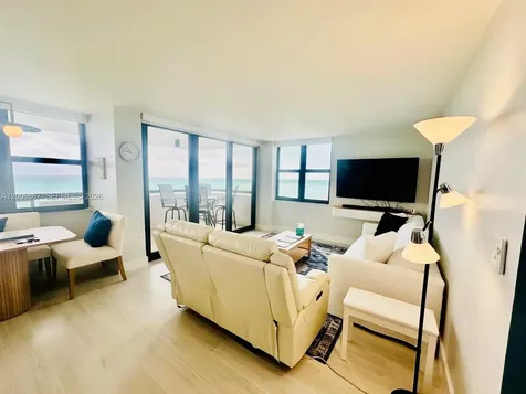 2555 Collins Avenue Miami Beach FL 33140