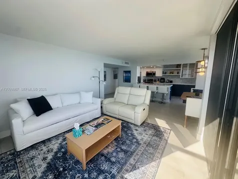 2555 Collins Avenue Miami Beach FL 33140