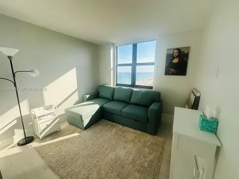 2555 Collins Avenue Miami Beach FL 33140