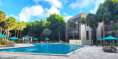 2802 N 46 Avenue Hollywood FL 33021
