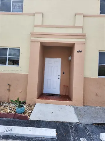 312 NW 114th Avenue Sweetwater FL 33172