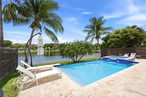11090 NW 84th Street Doral FL 33178
