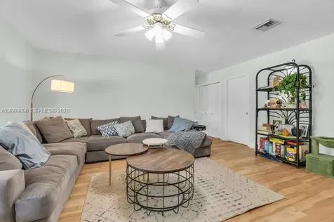 620 Lake Dasha Circle Plantation FL 33324