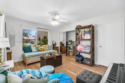 620 Lake Dasha Circle Plantation FL 33324