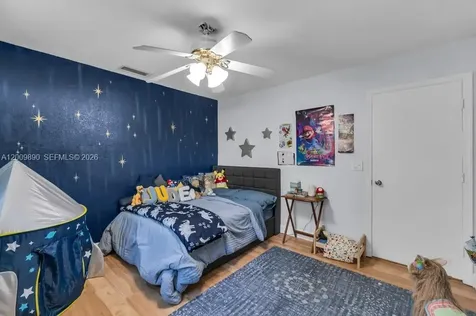 620 Lake Dasha Circle Plantation FL 33324