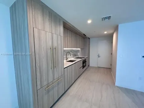 77 SE 5 Street Miami FL 33131