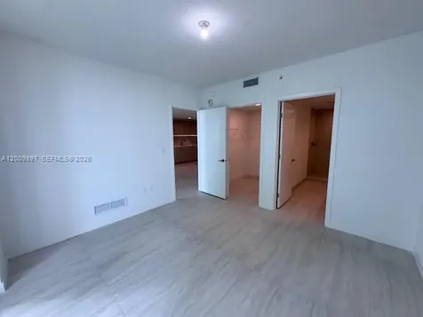 77 SE 5 Street Miami FL 33131