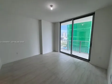 77 SE 5 Street Miami FL 33131