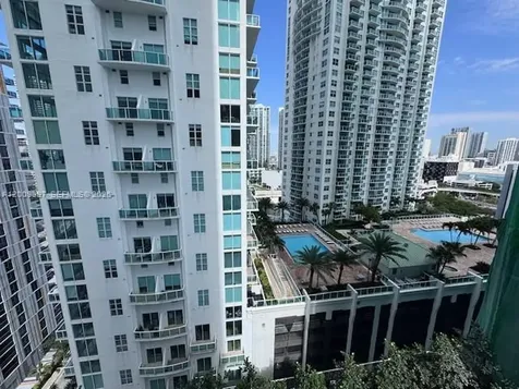 77 SE 5 Street Miami FL 33131