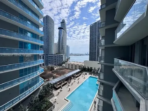 77 SE 5 Street Miami FL 33131