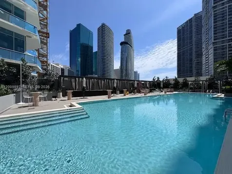 77 SE 5 Street Miami FL 33131