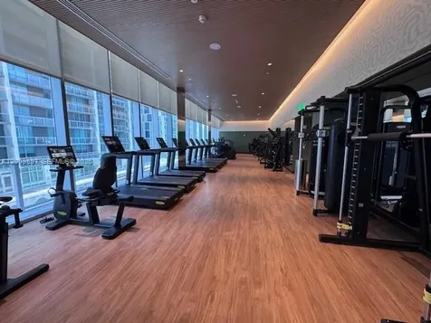 77 SE 5 Street Miami FL 33131