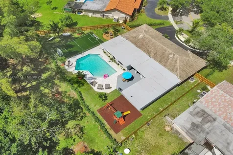 1960 SW 51st Terrace Plantation FL 33317