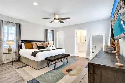 1960 SW 51st Terrace Plantation FL 33317