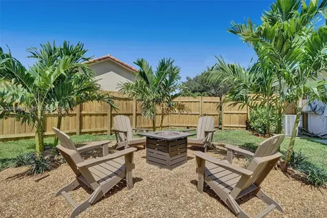 1960 SW 51st Terrace Plantation FL 33317