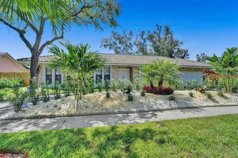 1960 SW 51st Terrace Plantation FL 33317