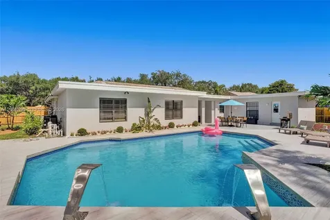 1960 SW 51st Terrace Plantation FL 33317