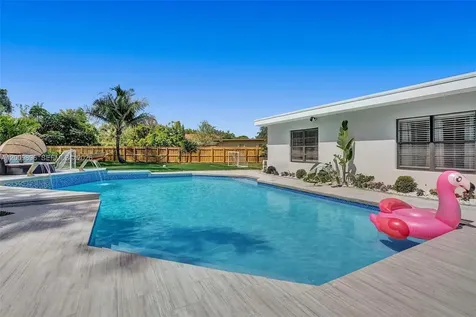 1960 SW 51st Terrace Plantation FL 33317
