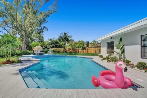 1960 SW 51st Terrace Plantation FL 33317