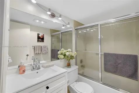 146 Prescott H Deerfield Beach FL 33442