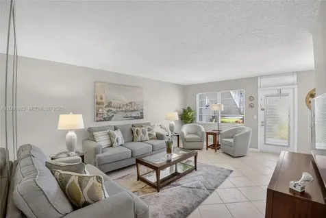 146 Prescott H Deerfield Beach FL 33442