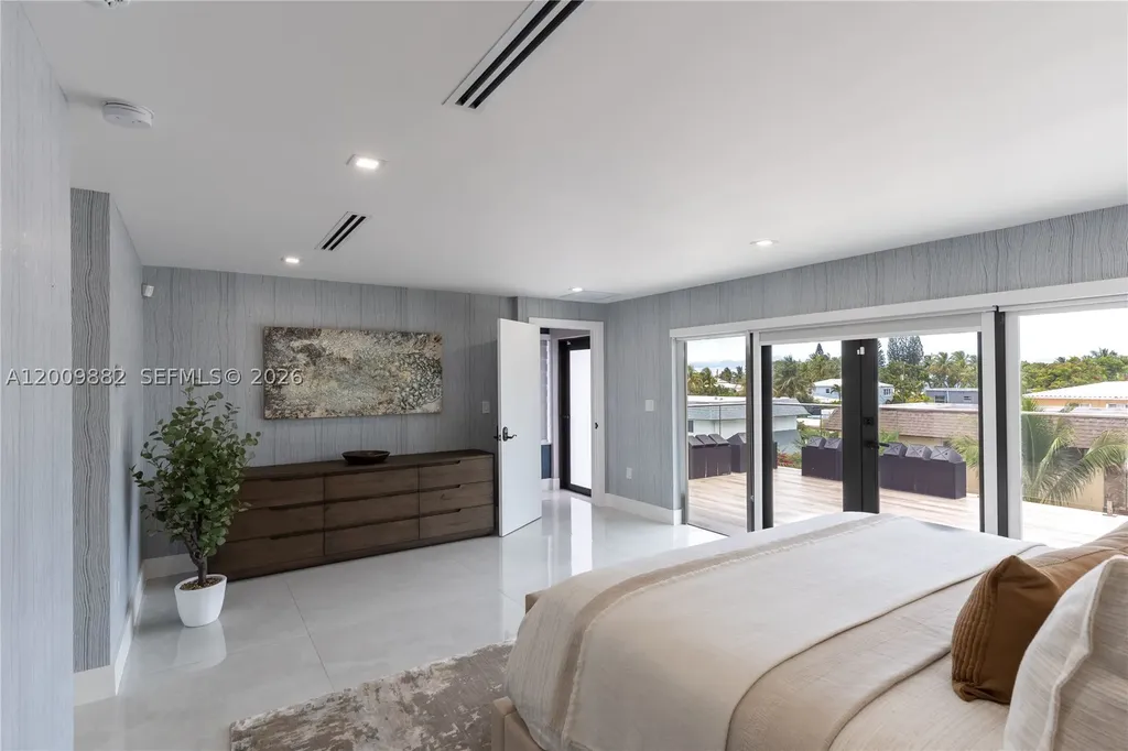 5601 N Ocean Drive Hollywood FL 33019