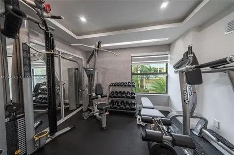 5601 N Ocean Drive Hollywood FL 33019
