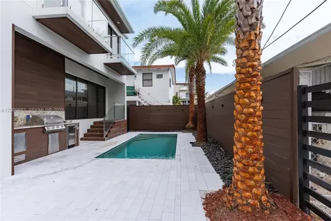 5601 N Ocean Drive Hollywood FL 33019