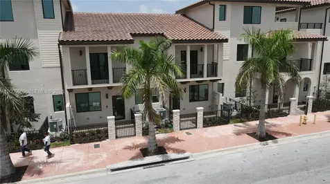 4272 NW 82nd Avenue Doral FL 33166