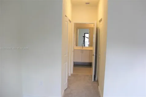 4272 NW 82nd Avenue Doral FL 33166