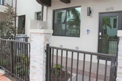4272 NW 82nd Avenue Doral FL 33166