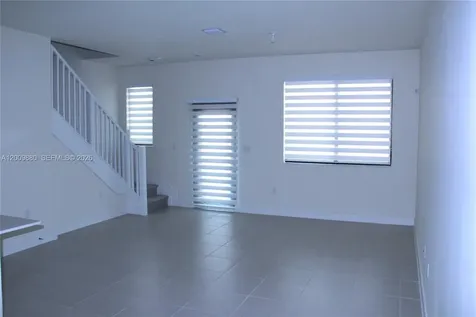 4272 NW 82nd Avenue Doral FL 33166