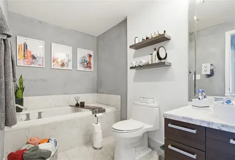 253 NE 2nd Street Miami FL 33132