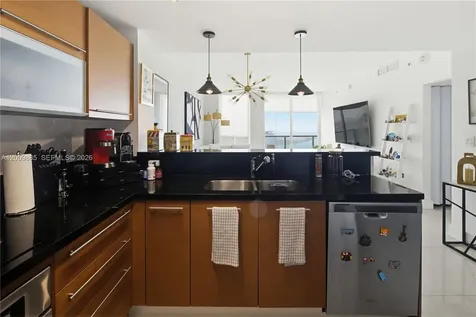 253 NE 2nd Street Miami FL 33132