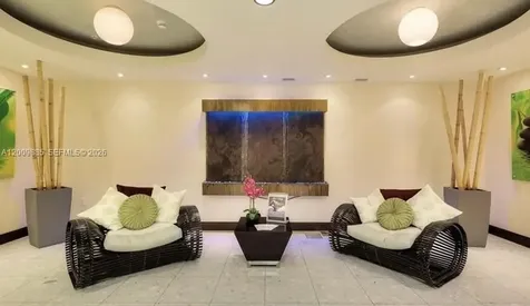253 NE 2nd Street Miami FL 33132