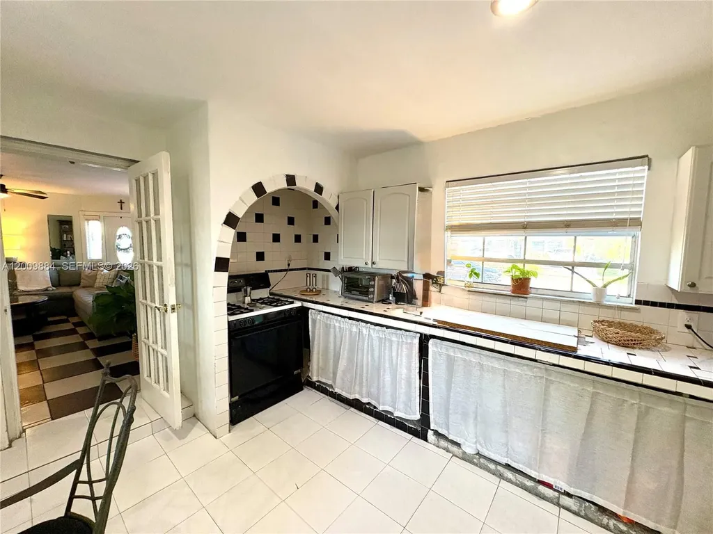 6861 Freedom Street Hollywood FL 33024