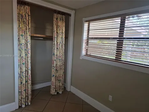 7921 NW 12th Street Pembroke Pines FL 33024