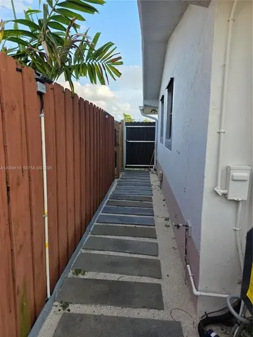 7921 NW 12th Street Pembroke Pines FL 33024