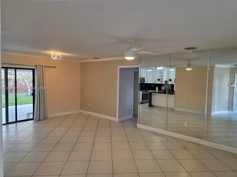 7921 NW 12th Street Pembroke Pines FL 33024