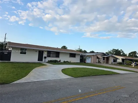 7921 NW 12th Street Pembroke Pines FL 33024