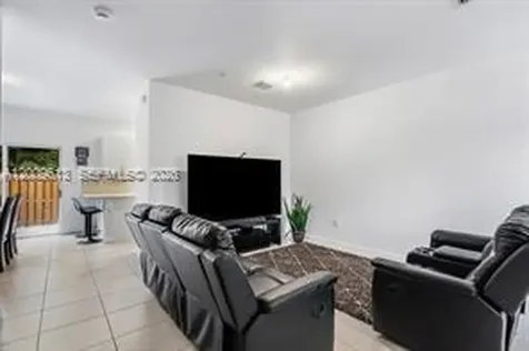 2781 NW 55th Way Lauderhill FL 33313