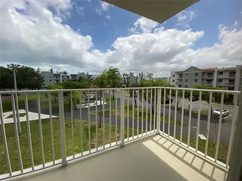 8200 SW 210th Street Cutler Bay FL 33189
