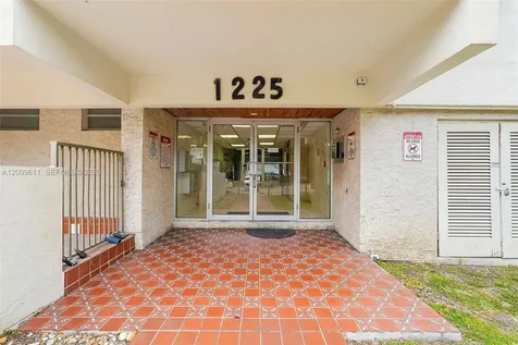 1225 NE 124th Street North Miami FL 33161