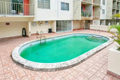 1225 NE 124th Street North Miami FL 33161